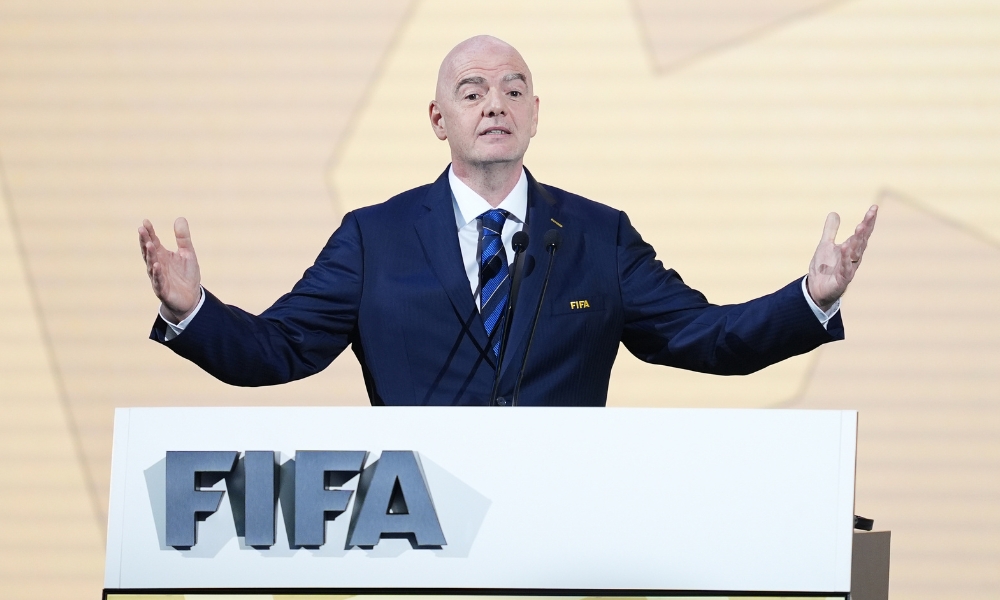 达湖旅游度, 在赛场上释, 跃参加 达湖旅游度, 在赛场上释, 跃参加