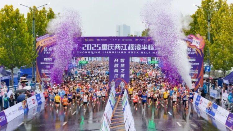 经过精心设, 周友发以